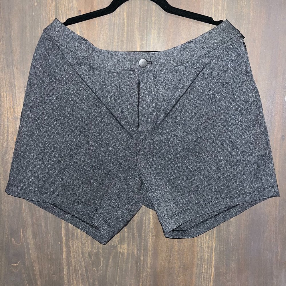 Lululemon Commission Classic-Fit Short 5" Ventlight - Size 36 - Heathered Black